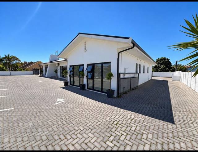 BUSINESS FOR SALE IN LAAIPLEK